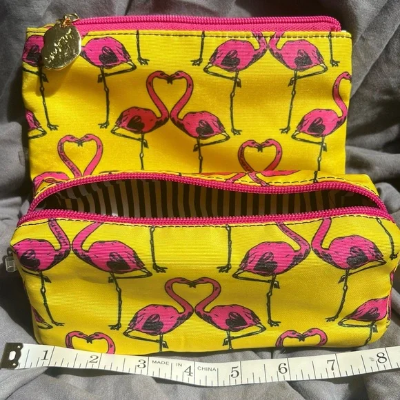 Betsey Johnson Flamingo 2 piece Cosmetic Makeup Bag Set - Picture 2 of 7